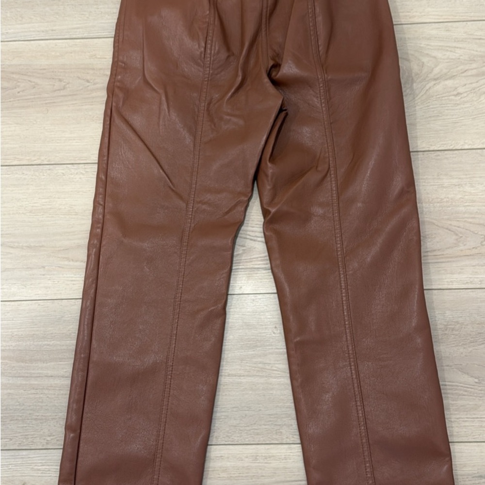 Aritzia Brown Straight Leg Pants
